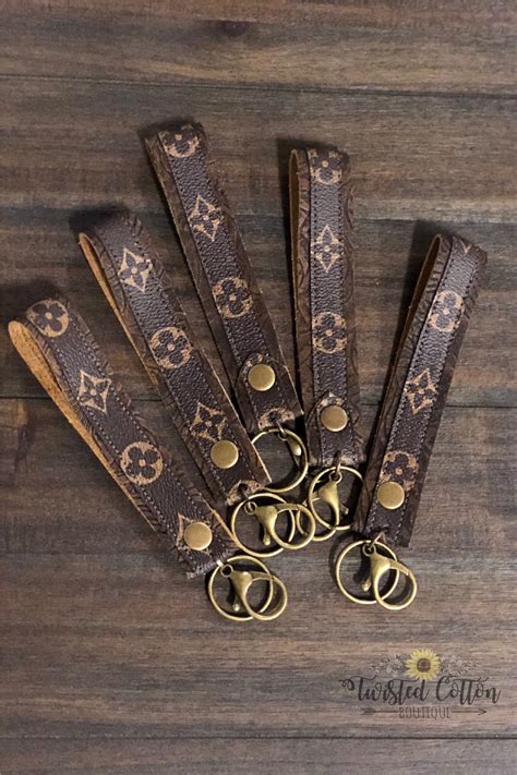 wrist keychain louis vuitton|Louis Vuitton key holder replacement.